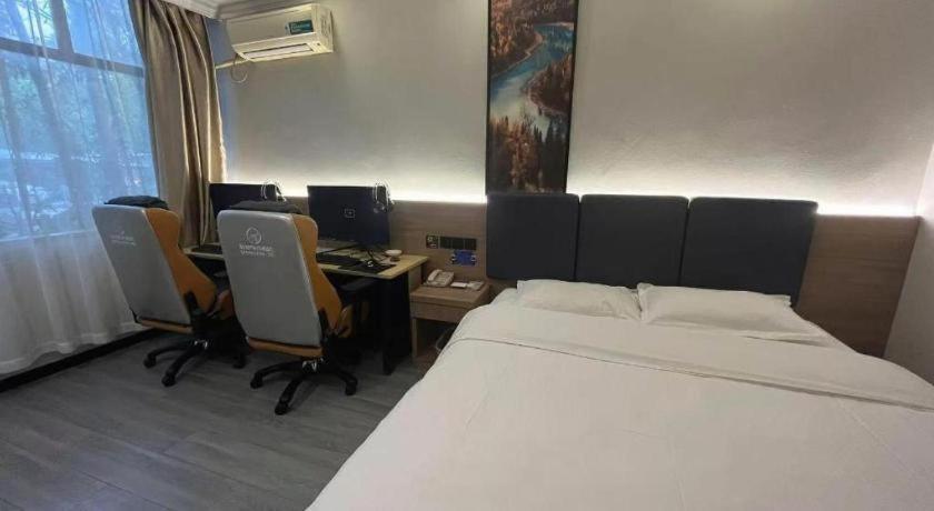 Greentree Minhang Zhuanqiao Subway Station East Zhuanxing Road Shell Hotel