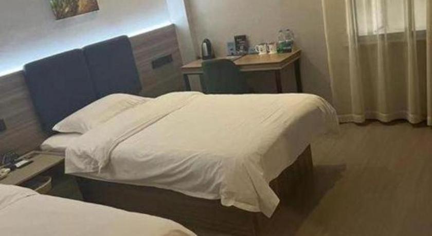 Hotel Greentree Minhang Zhuanqiao Subway Station East Zhuanxing Road Shell