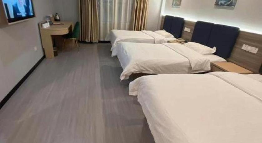 Greentree Minhang Zhuanqiao Subway Station East Zhuanxing Road Shell Hotel Shanghai